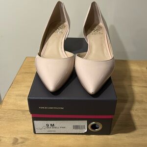 Vince Camuto Jordyna Sea Shell Pink (blush) Kitten Heel in Size 9M-